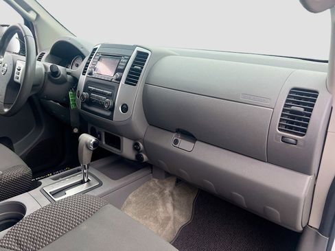 Used 2017 Nissan Frontier Desert Runner RWD image 55
