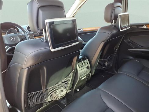Used 2009 Mercedes-Benz GL 320 BlueTEC 4MATIC image 22