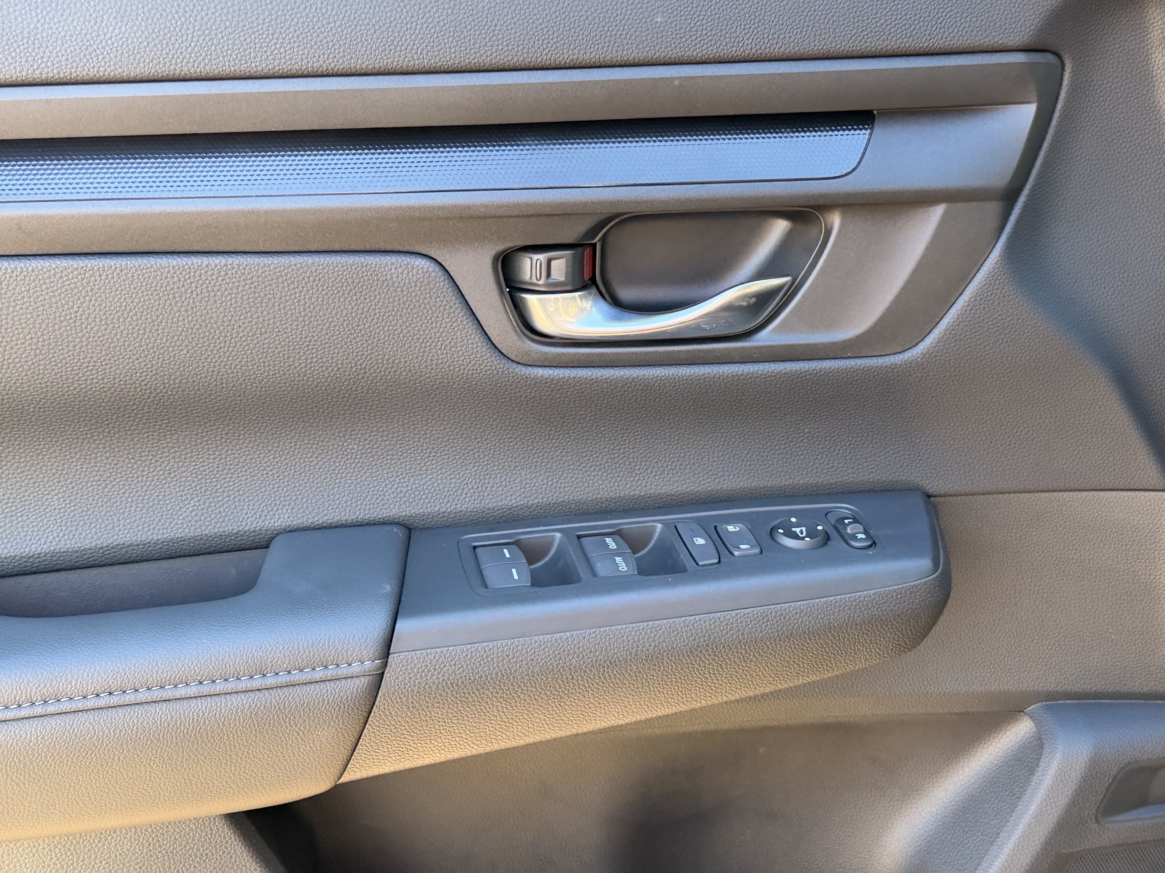Used 2026 Honda CR-V EX image 11