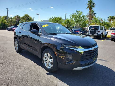 Used 2020 Chevrolet Blazer LT FWD image 2