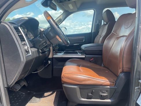 Used 2014 RAM 3500 Laramie Longhorn image 12