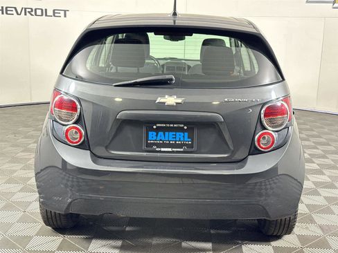Used 2014 Chevrolet Sonic LT image 4
