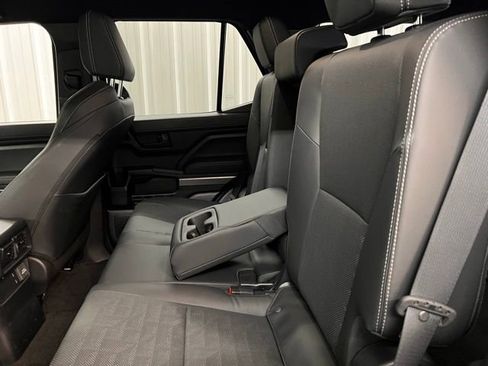 Used 2025 Toyota 4Runner TRD Off-Road Premium image 13