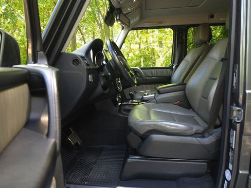 Used 2016 Mercedes-Benz G 550 image 11