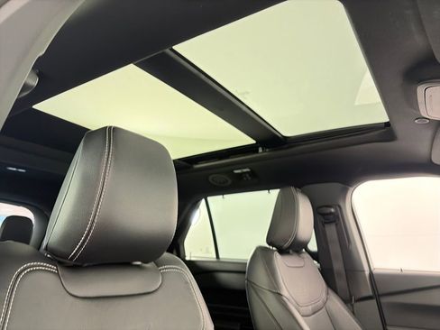 Certified 2023 Ford Explorer ST w/ Equipment Group 401A image 33