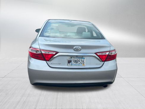 Used 2015 Toyota Camry XLE FWD image 5