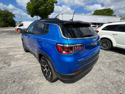 Used 2024 Jeep Compass Limited image 7