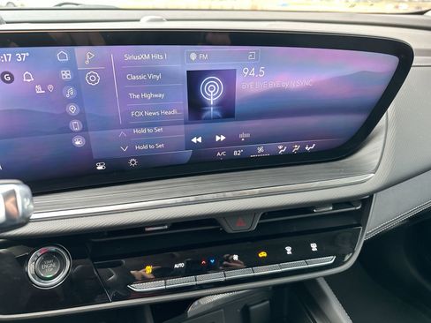 New 2025 Buick Envision Preferred image 16