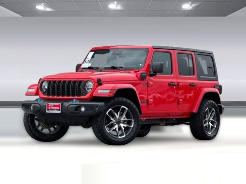 Used 2024 Jeep Wrangler Sport S image 25