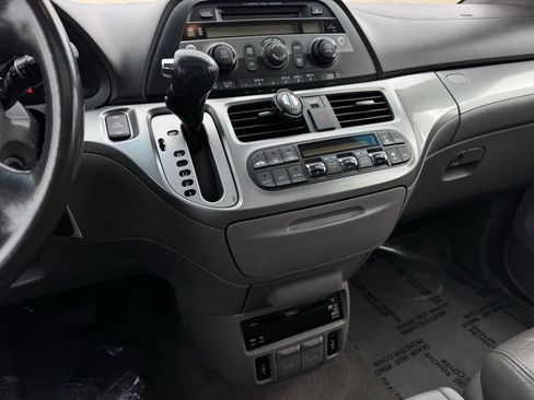 Used 2010 Honda Odyssey EX-L image 16