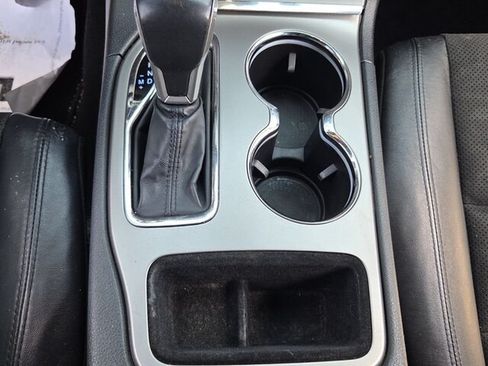 Used 2020 Jeep Grand Cherokee Altitude RWD image 20