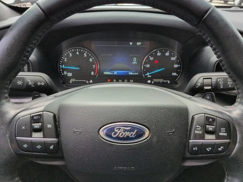 Used 2020 Ford Explorer XLT w/ Equipment Group 202A AWD/4WD image 32