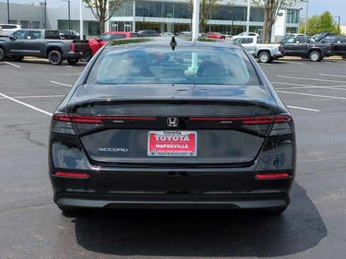 Used 2025 Honda Accord SE image 6