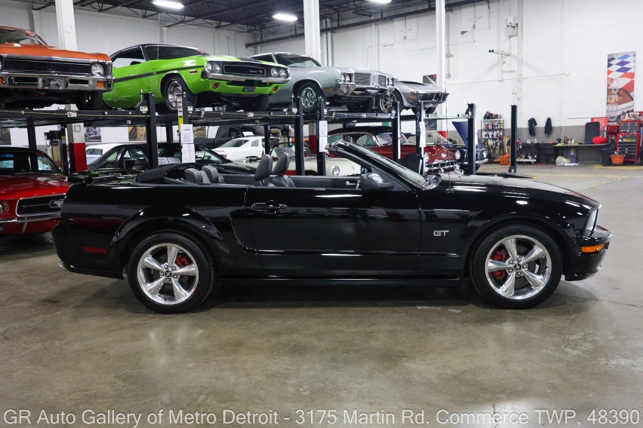 Used 2008 Ford Mustang GT Premium RWD image 9