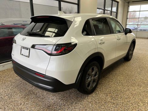 New 2026 Honda HR-V LX image 2