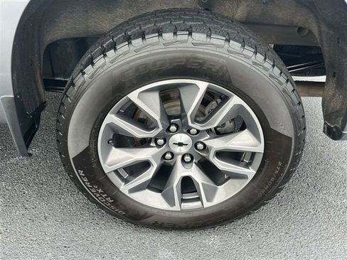 Certified 2021 Chevrolet Silverado 1500 RST image 31