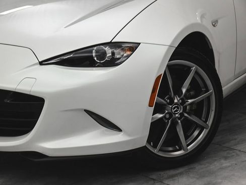 Used 2023 MAZDA MX-5 Miata Grand Touring RWD image 38
