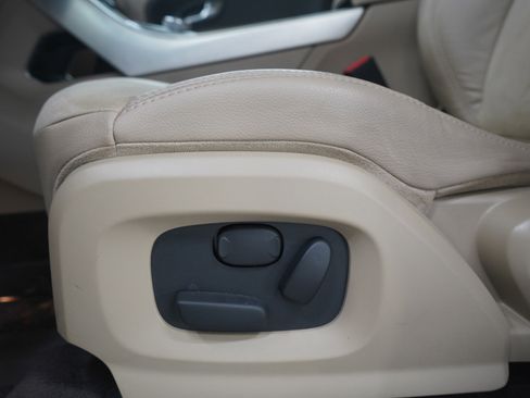 Used 2015 Land Rover Range Rover Evoque Pure image 23