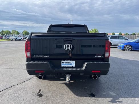 Used 2023 Honda Ridgeline Sport image 6