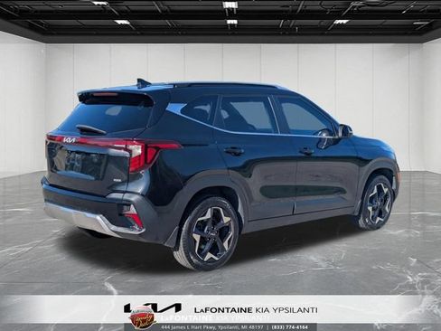 Used 2024 Kia Seltos EX AWD/4WD image 5