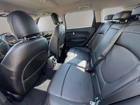 Used 2016 MINI Cooper Clubman FWD image 12