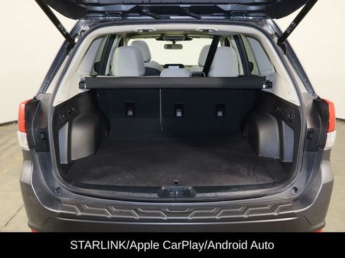 Used 2023 Subaru Forester Premium image 18