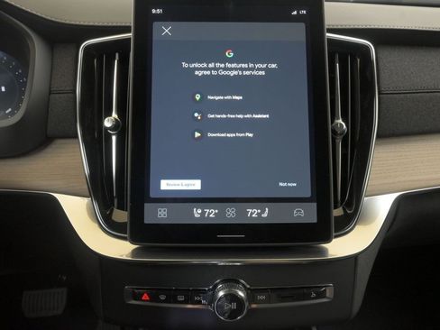 New 2026 Volvo XC90 B6 Plus w/ Protection Package Premier image 33