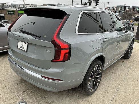 New 2026 Volvo XC90 T8 Ultra w/ Protection Package AWD/4WD image 6