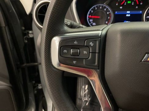 Used 2025 Chevrolet Blazer LT FWD image 12