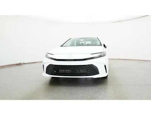 New 2026 Toyota Camry LE image 31