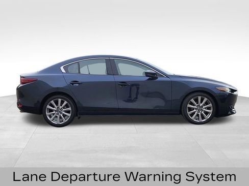 Used 2019 MAZDA MAZDA3 Sedan w/ Premium Package FWD image 11