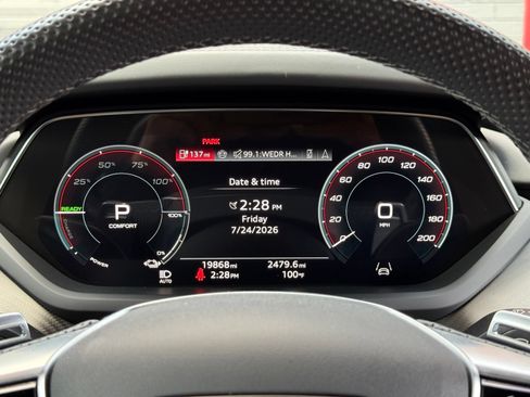 Used 2024 Audi RS e-tron GT w/ Carbon Performance Package AWD/4WD image 25