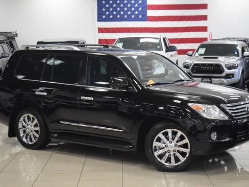 Used 2008 Lexus LX 570 4WD image 2