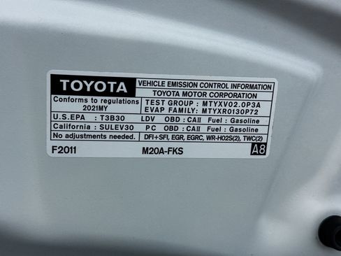 Used 2021 Toyota Corolla SE w/ Carpet Mat Package (TMS) FWD image 19