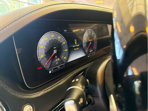 Used 2019 Mercedes-Benz Maybach S 560 4MATIC image 36