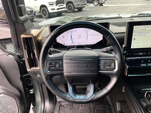 Used 2024 GMC Hummer EV 3X AWD/4WD image 39