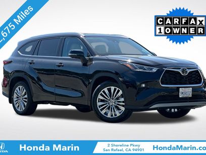 Used 2024 Toyota Highlander Platinum