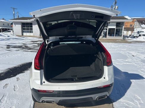 Used 2022 Cadillac XT4 Premium Luxury w/ Enhanced Visibility Package image 11