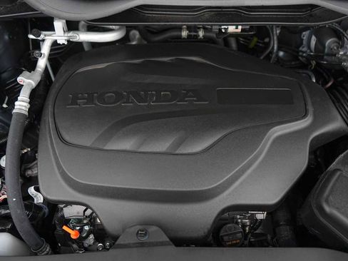 Certified 2026 Honda Odyssey EX-L image 9