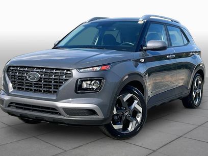 Used 2025 Hyundai Venue SEL
