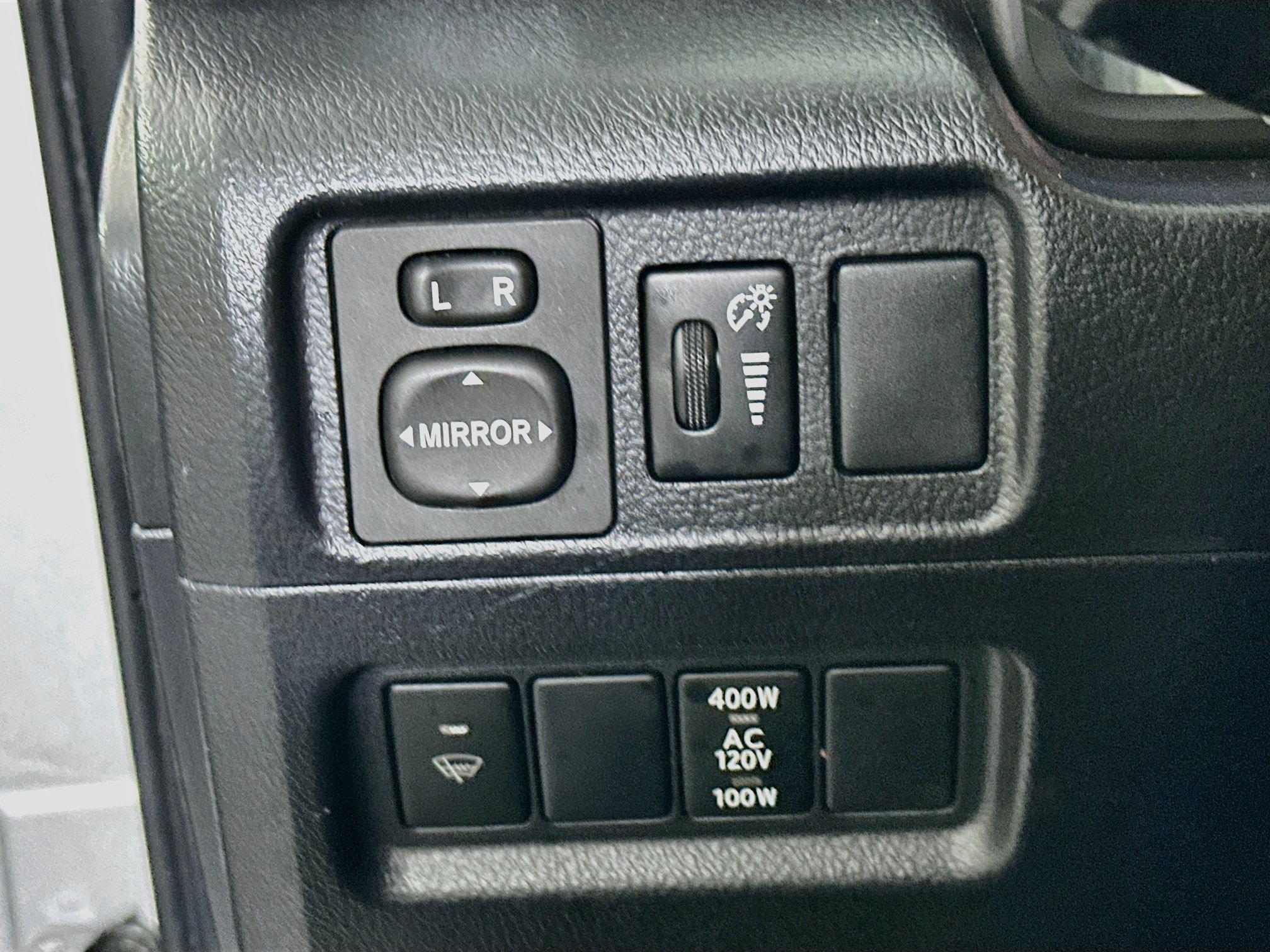 Used 2014 Toyota 4Runner SR5 RWD image 16