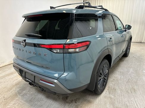 New 2026 Nissan Pathfinder SL image 10