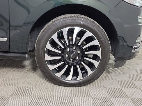Used 2024 Lincoln Navigator L Black Label AWD/4WD image 10