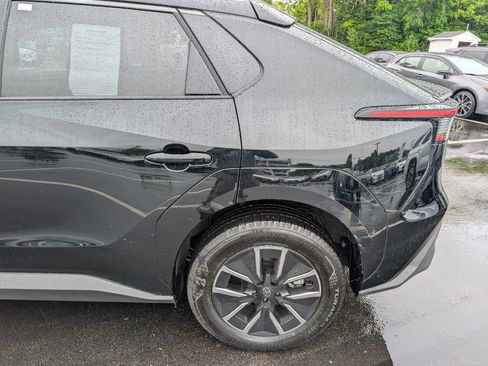 Used 2026 Toyota bZ AWD/4WD image 4