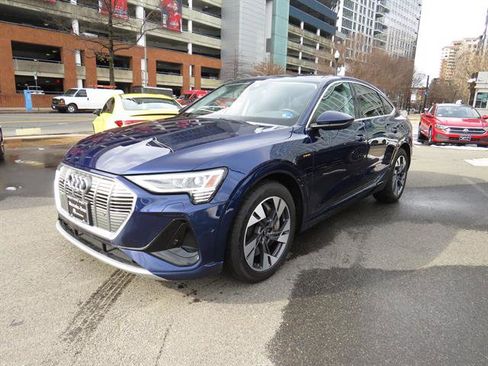 Used 2021 Audi e-tron Premium Plus w/ Premium Plus Package image 1