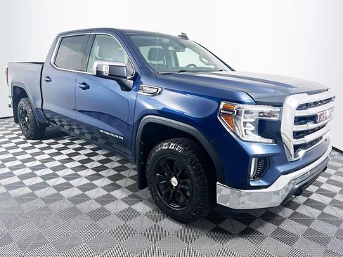 Used 2022 GMC Sierra 1500 SLE w/ Driver Alert Package II AWD/4WD image 28