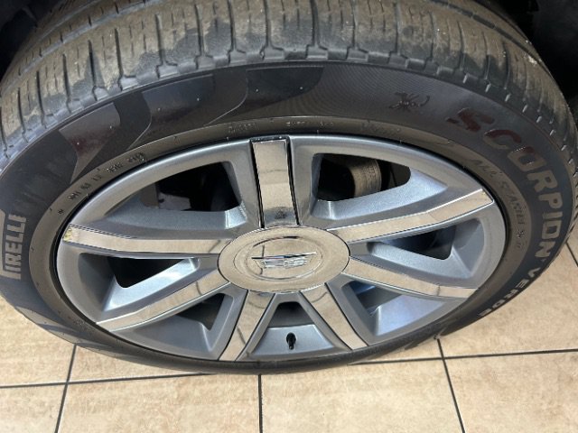 Used 2016 Cadillac Escalade ESV Premium AWD/4WD image 24