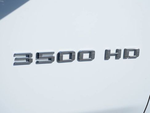 Used 2024 Chevrolet Silverado 3500 LT w/ Convenience Package image 41