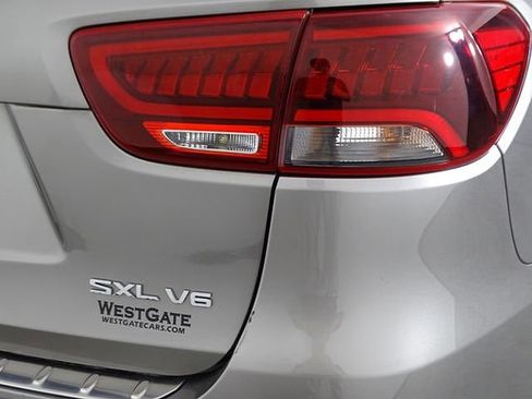 Used 2019 Kia Sorento SX image 49