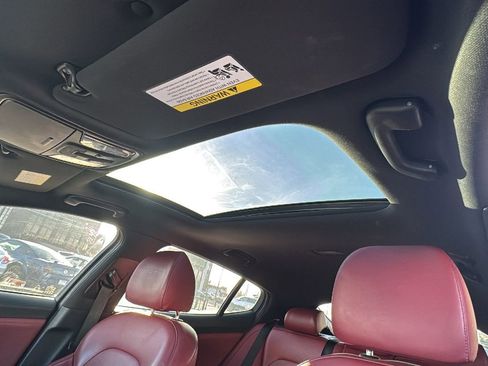 Used 2021 Kia Stinger GT2 image 12